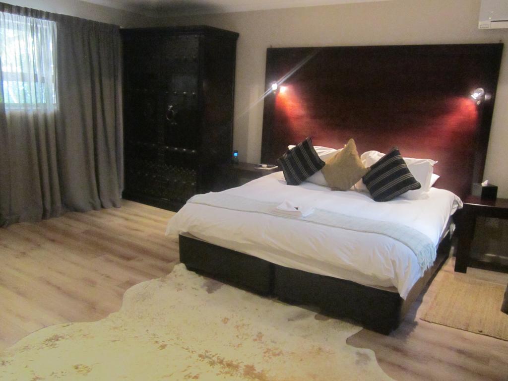 Ibhayi Guest Lodge - Lion Roars Hotels & Lodges. Port Elizabeth Ngoại thất bức ảnh