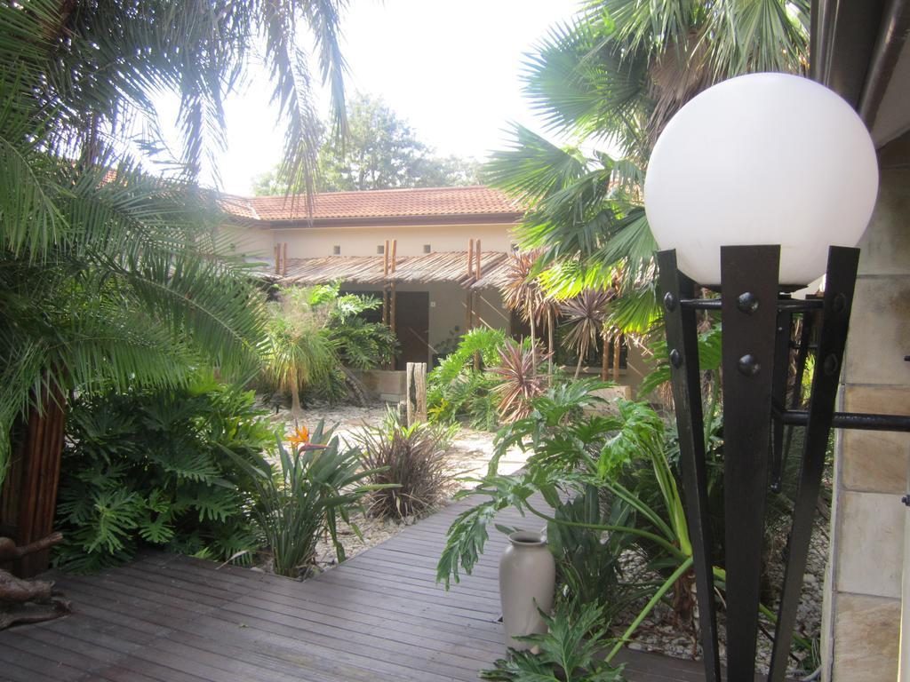 Ibhayi Guest Lodge - Lion Roars Hotels & Lodges. Port Elizabeth Ngoại thất bức ảnh