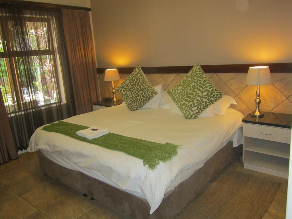 Ibhayi Guest Lodge - Lion Roars Hotels & Lodges. Port Elizabeth Ngoại thất bức ảnh